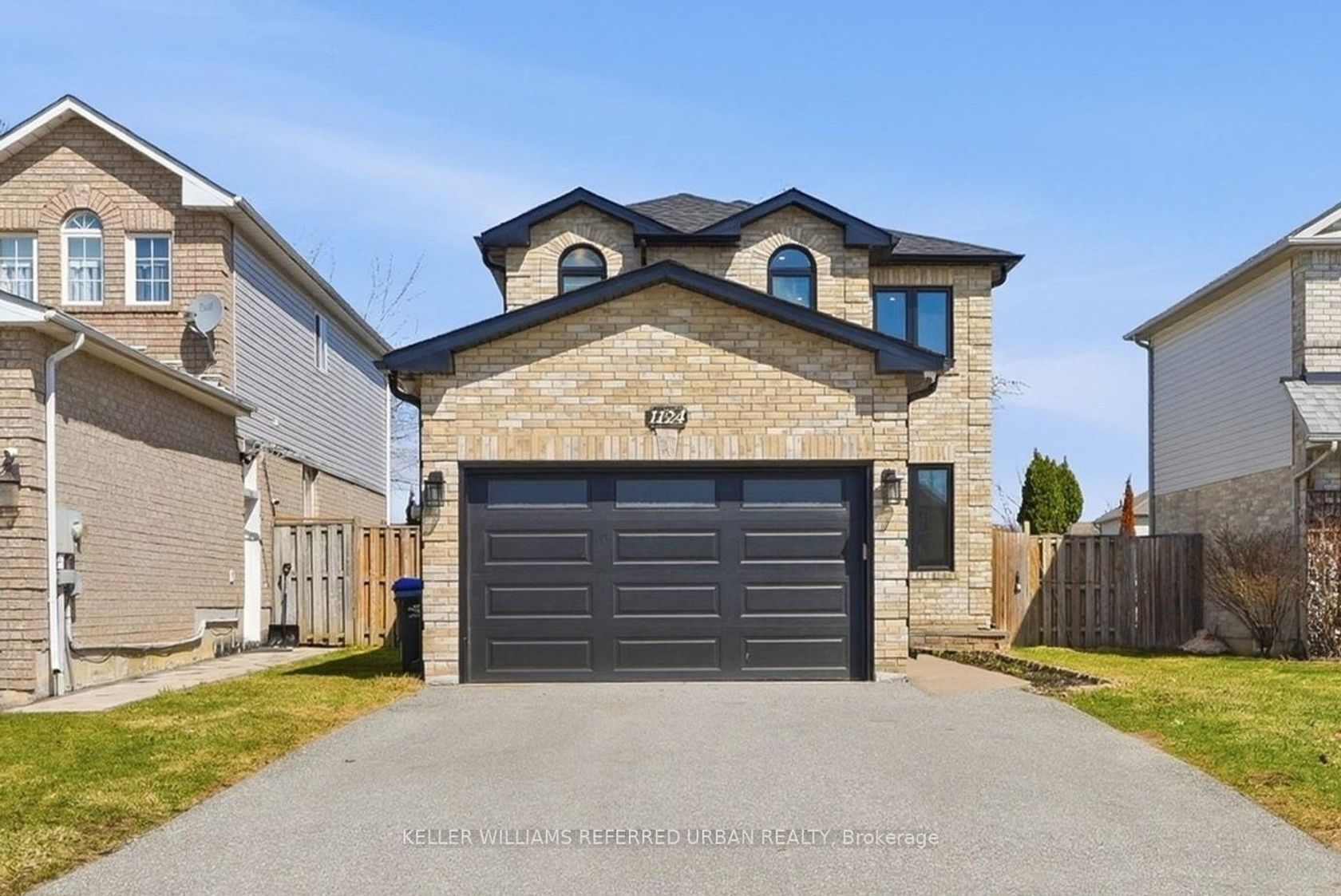 1124 Corrie Street, Alcona, Innisfil photo number 2