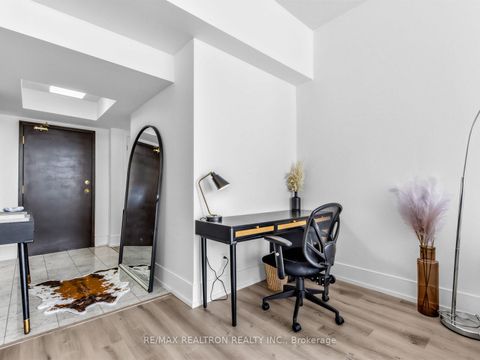 Photo 7 at 503 - 500 Glencairn Avenue, Lawrence, Toronto