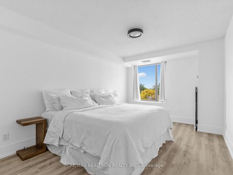 Photo 17 at 503 - 500 Glencairn Avenue, Lawrence, Toronto