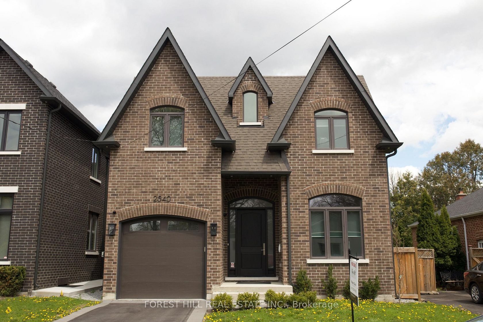 2540 St Clair Avenue E, Parkview, Toronto 