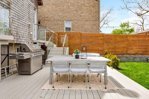 Photo 18 at 16 Marquis Avenue, Kingsway South, Toronto