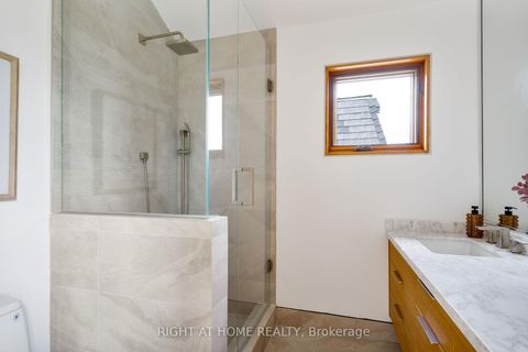 Photo 25 at 16 Marquis Avenue, Kingsway South, Toronto
