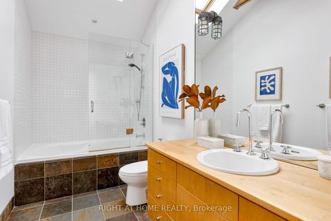 Photo 29 at 16 Marquis Avenue, Kingsway South, Toronto