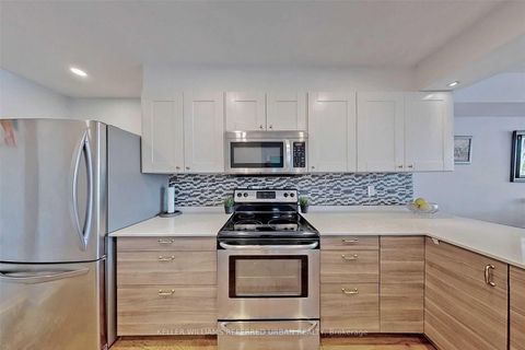 Photo 5 at 420 - 309 Major Mackenzie Drive E, Harding, Richmond Hill