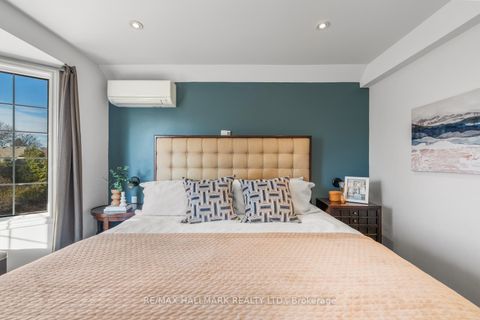 Photo 23 at 146 Roslin Avenue, Lawrence Park North, Toronto