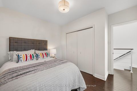 Photo 31 at 146 Roslin Avenue, Lawrence Park North, Toronto