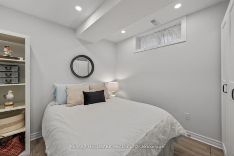 Photo 35 at 146 Roslin Avenue, Lawrence Park North, Toronto