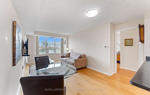 Photo 10 at 406 - 205 The Donway W, Don Mills, Toronto