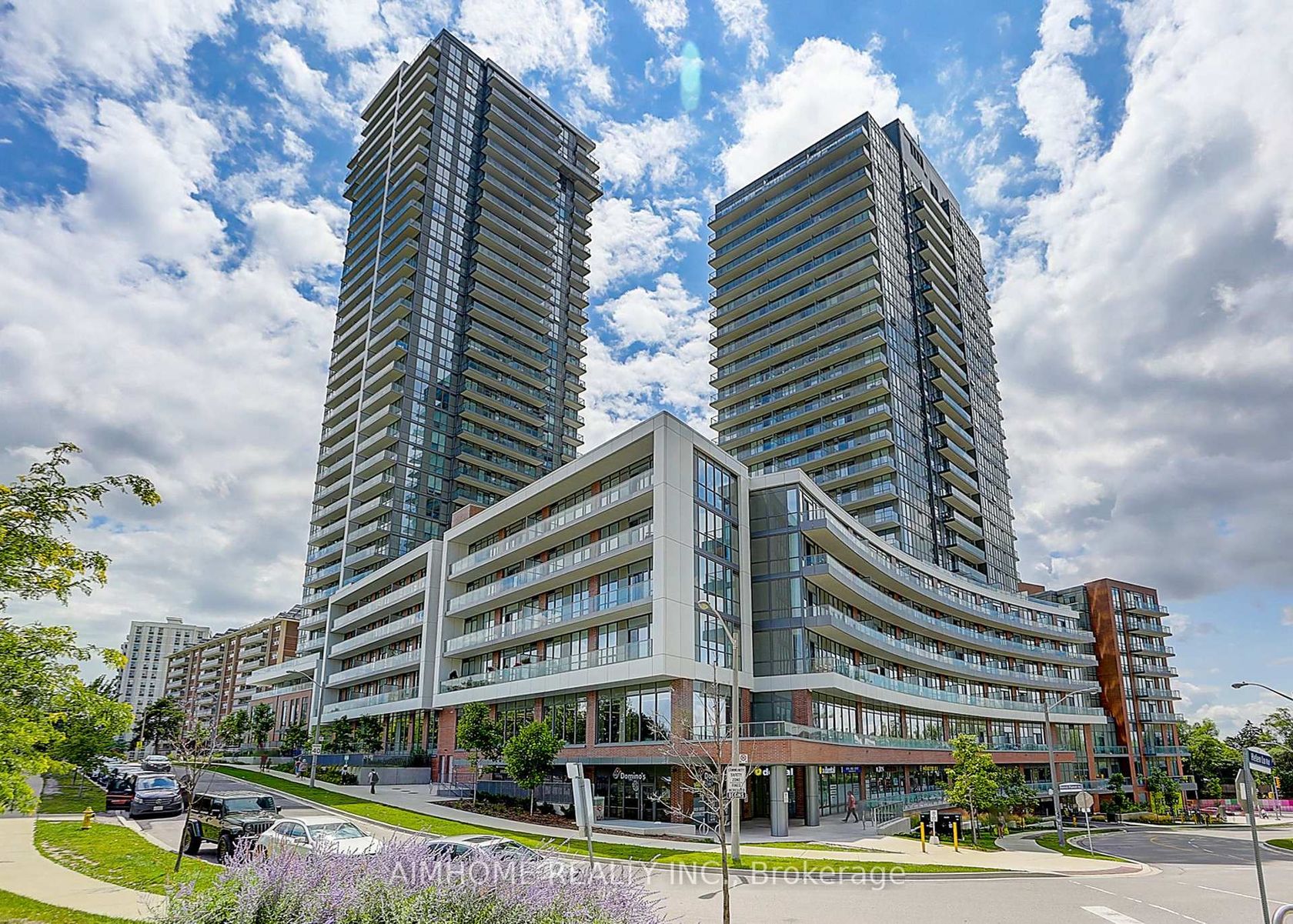 2105 - 32 Forest Manor Road, Henry Farm, Toronto photo number 2