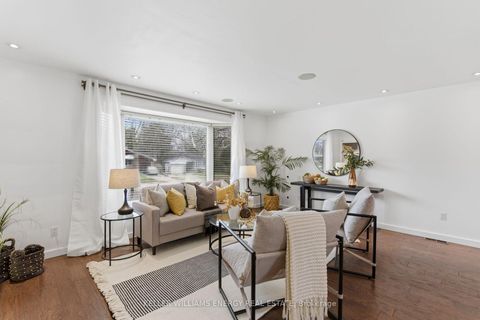 Photo 7 at 20 Ravenview Drive, West Hill, Toronto