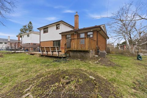 Photo 32 at 20 Ravenview Drive, West Hill, Toronto