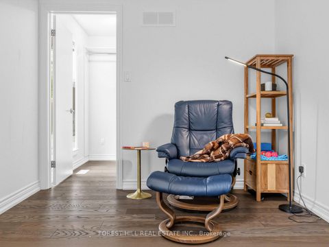 Photo 19 at 40 Snowshoe Mill Way, Windfields, Toronto
