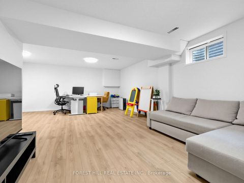 Photo 31 at 40 Snowshoe Mill Way, Windfields, Toronto