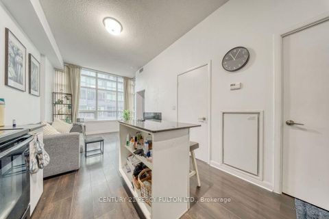Photo 9 at 710 - 15 Bruyeres Mews, Niagara, Toronto