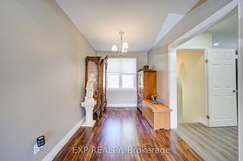 Photo 4 at 95 Reidmount Avenue E, Agincourt North, Toronto