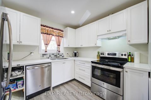 Photo 6 at 95 Reidmount Avenue E, Agincourt North, Toronto