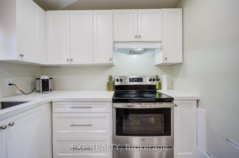 Photo 7 at 95 Reidmount Avenue E, Agincourt North, Toronto