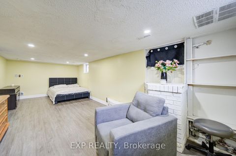 Photo 18 at 95 Reidmount Avenue E, Agincourt North, Toronto