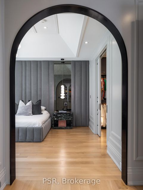 Photo 16 at 363 Bedford Park Avenue, Nortown, Toronto