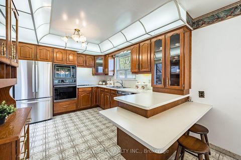 Photo 14 at 169 Grandravine Drive, York University Heights, Toronto
