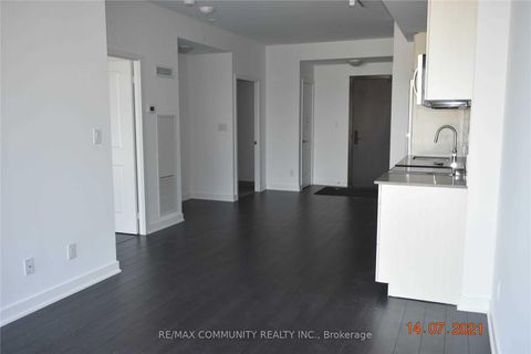 Photo 3 at 309 - 2799 Kingston Road, Cliffcrest, Toronto