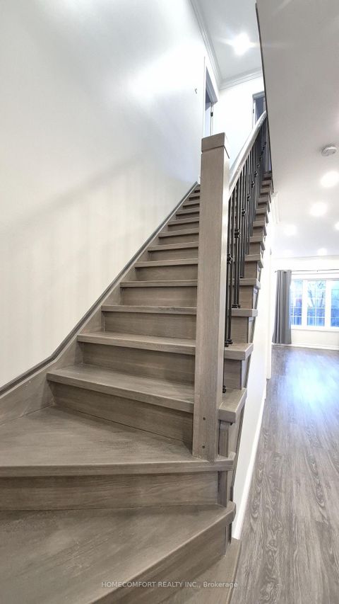 Photo 11 at 4 Caymus Street, Langstaff, Richmond Hill