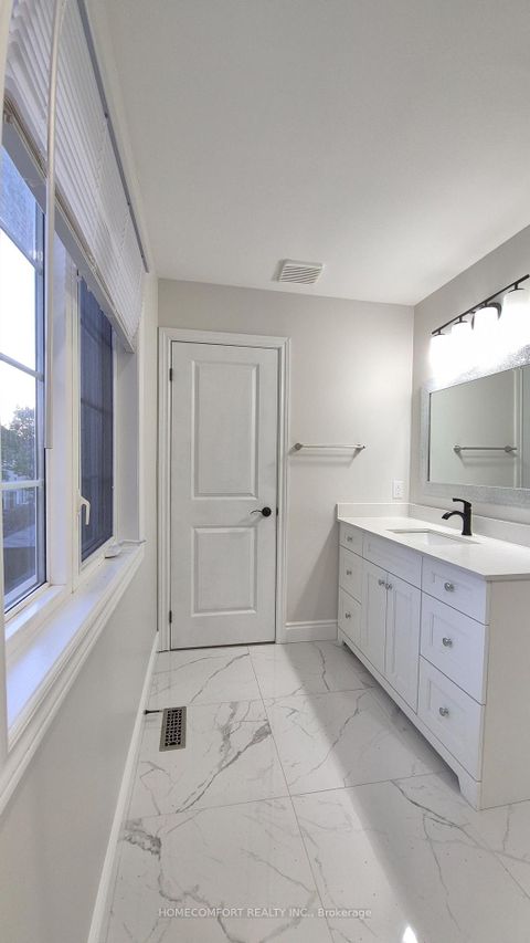 Photo 19 at 4 Caymus Street, Langstaff, Richmond Hill