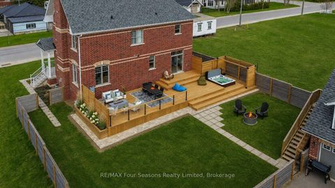 Photo 1 at 46 Francis Street E, Creemore, Clearview