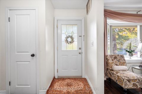 Photo 5 at 12 Ellendale Drive, Dorset Park, Toronto