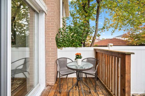 Photo 31 at 12 Ellendale Drive, Dorset Park, Toronto