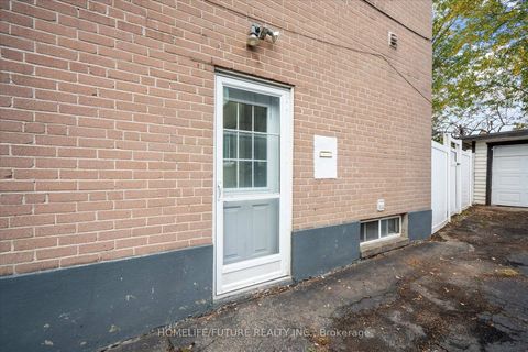 Photo 32 at 12 Ellendale Drive, Dorset Park, Toronto