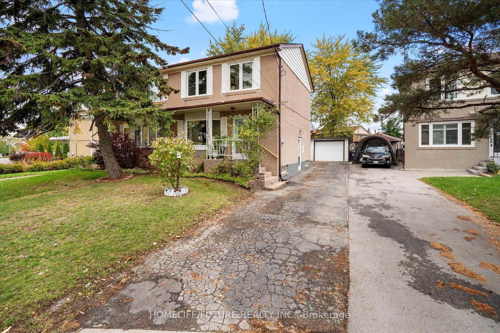 12 Ellendale Drive, Dorset Park, Toronto 