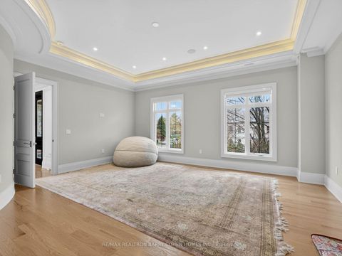 Photo 14 at 23 Sandfield Road, Don Mills, Toronto