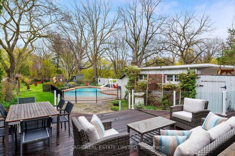 Photo 9 at 124 Blythwood Road, Lawrence Park South, Toronto