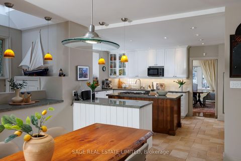 Photo 17 at 124 Blythwood Road, Lawrence Park South, Toronto