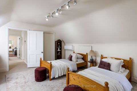 Photo 39 at 124 Blythwood Road, Lawrence Park South, Toronto