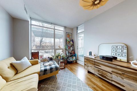 Photo 7 at 228 - 231 Fort York Boulevard, Niagara, Toronto