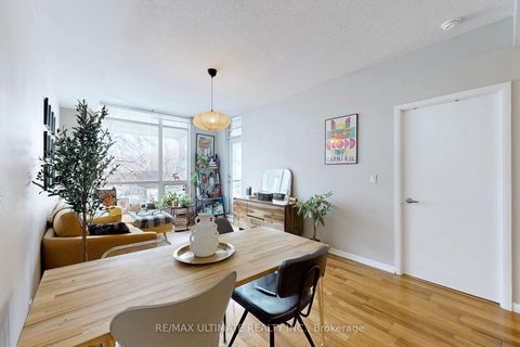 Photo 8 at 228 - 231 Fort York Boulevard, Niagara, Toronto