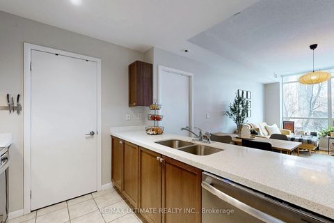 Photo 11 at 228 - 231 Fort York Boulevard, Niagara, Toronto