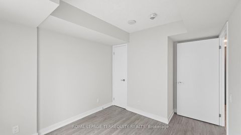 Photo 5 at 527 - 38 Monte Kwinter Court, Clanton Park, Toronto