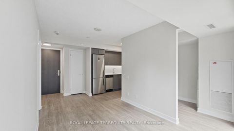 Photo 12 at 527 - 38 Monte Kwinter Court, Clanton Park, Toronto