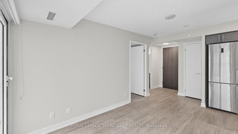Photo 13 at 527 - 38 Monte Kwinter Court, Clanton Park, Toronto