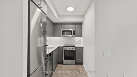 Photo 17 at 527 - 38 Monte Kwinter Court, Clanton Park, Toronto