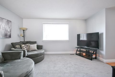 Photo 5 at 2246 Richardson Street, Stroud, Innisfil