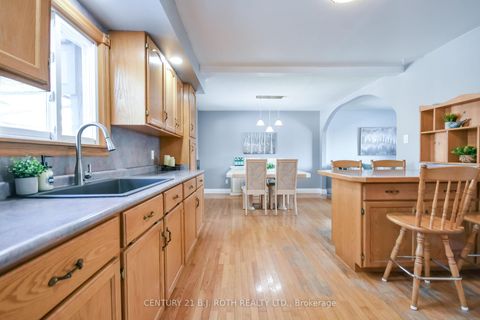 Photo 10 at 2246 Richardson Street, Stroud, Innisfil