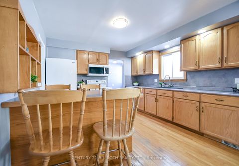 Photo 12 at 2246 Richardson Street, Stroud, Innisfil