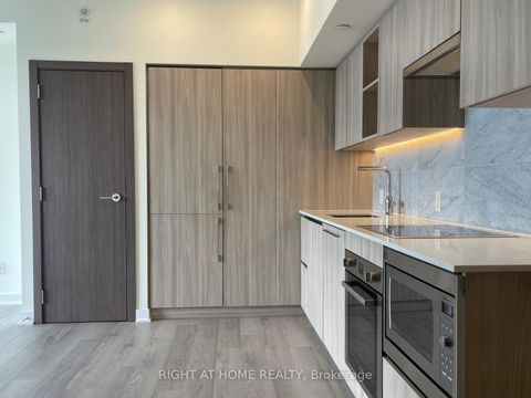 Photo 3 at 3205 - 19 Bathurst Street, Waterfront Communities C1, Toronto