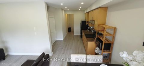Photo 7 at 41 Deneb Street, Ardagh, Barrie