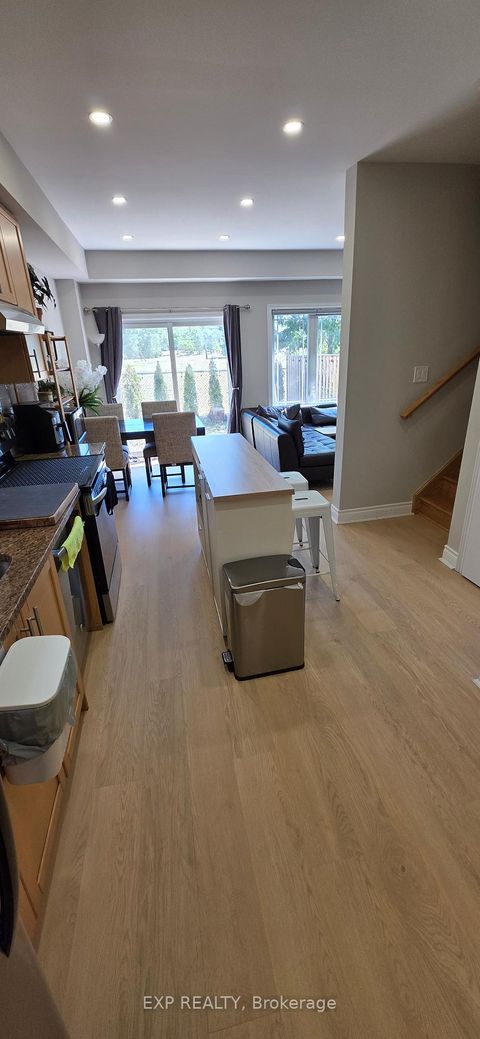 Photo 16 at 41 Deneb Street, Ardagh, Barrie