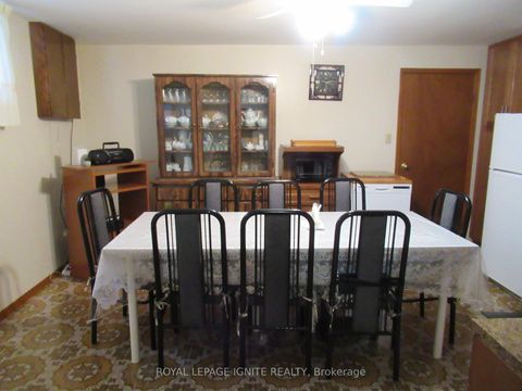 Photo 19 at 8 Newlove Court, Old Rexdale, Toronto